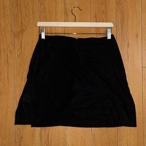 Classic Black Women's Skirt - Versatile Everyday Style